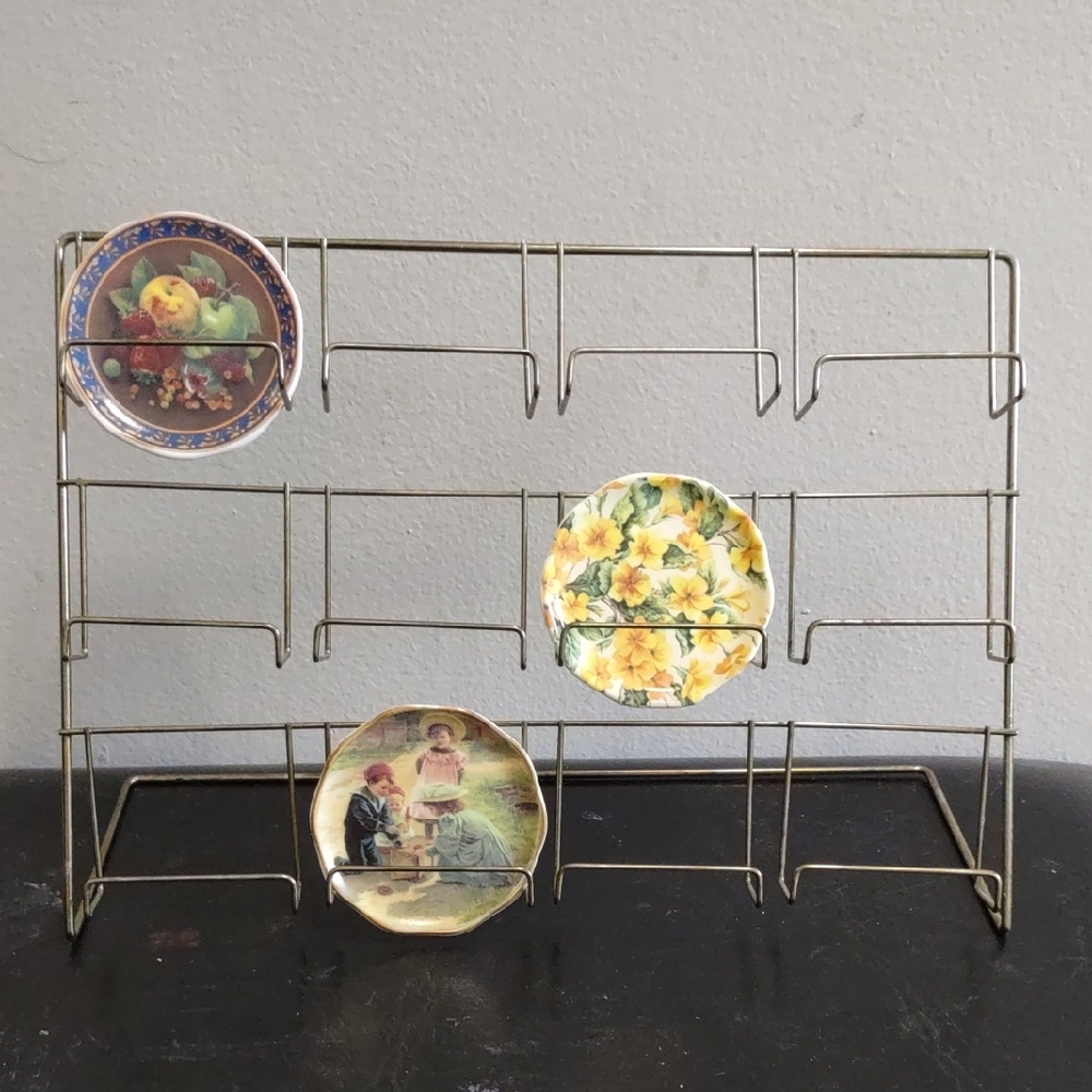 Plate Display Rack